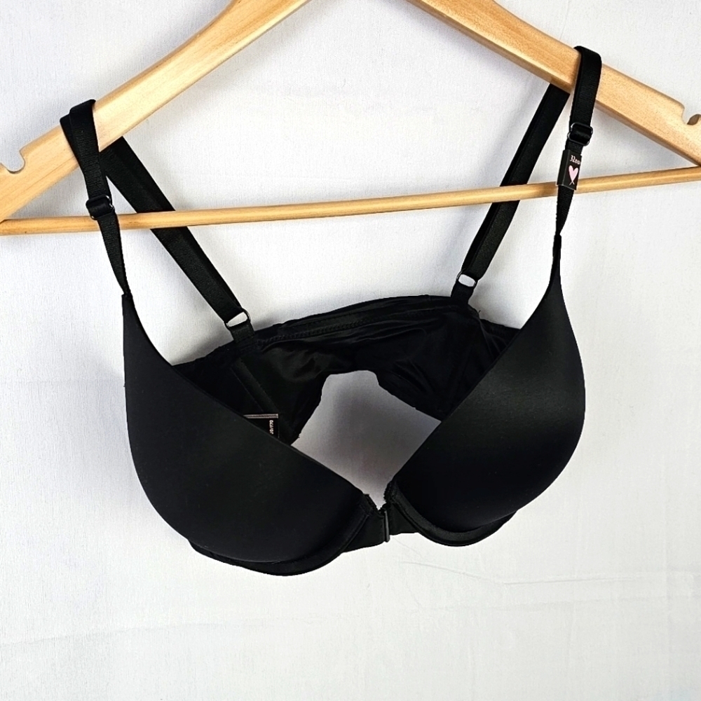 Victoria's Secret Very Sexy Corset Ties On Back Closure On Front Push Up Bra